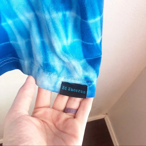 sale ED Sheeran Divide Album Logo Blue Tie Dyed T-Shirt Unisex Medium Concert - Picture 7 of 8